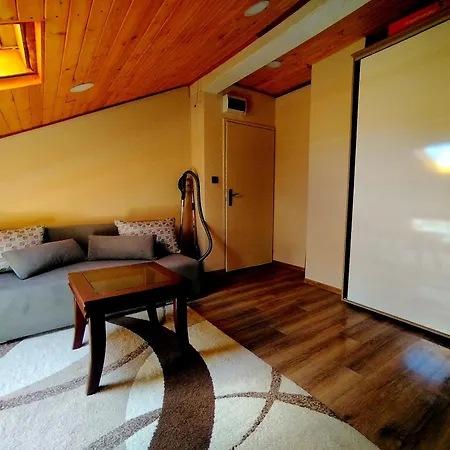 Boutique Maisonette Beachside Apartment